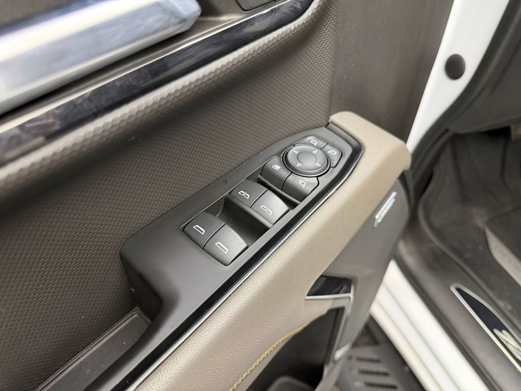 2023 Chevrolet Silverado 1500 ZR2 - Photo 12