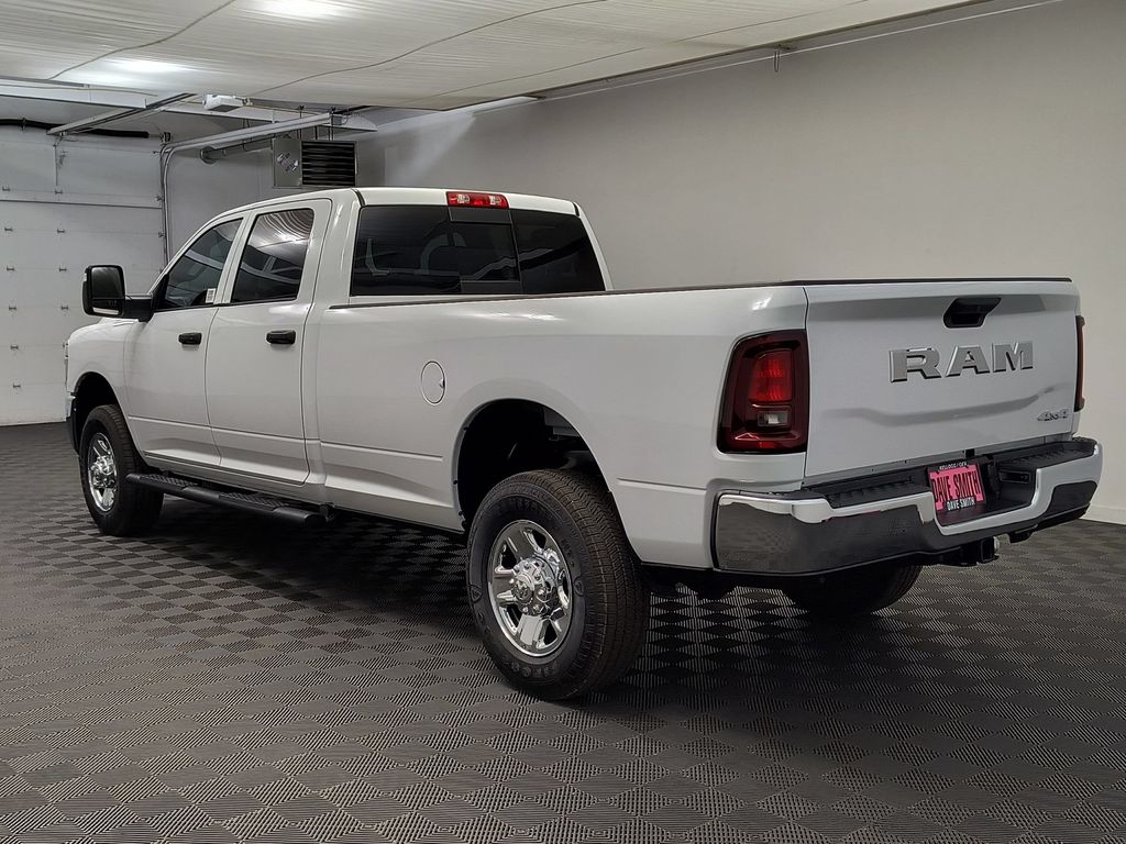 New 2026 Ram 2500 TRADESMAN CREW CAB 4X4 8' BOX Pickup