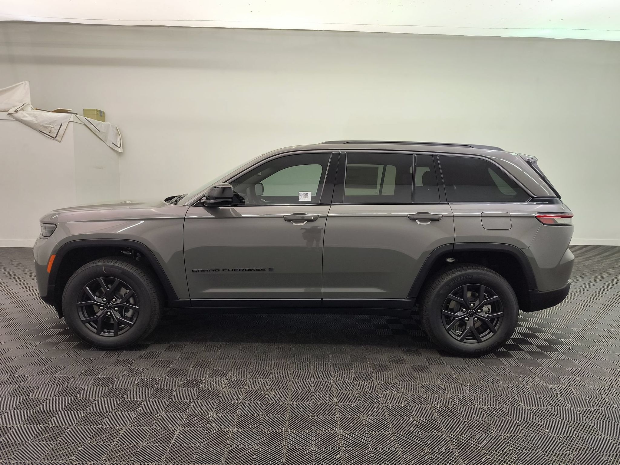 New 2027 Jeep Grand Cherokee LAREDO ALTITUDE 4X4 Sport Utility