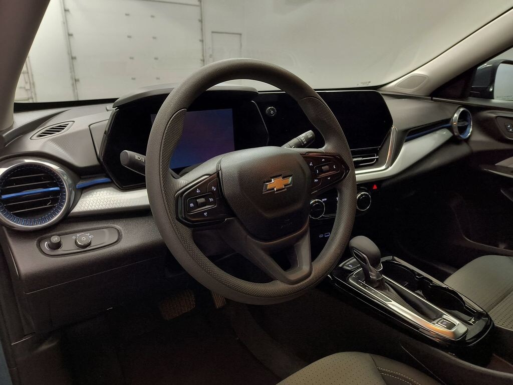 Used 2026 Chevrolet Trax LT SUV