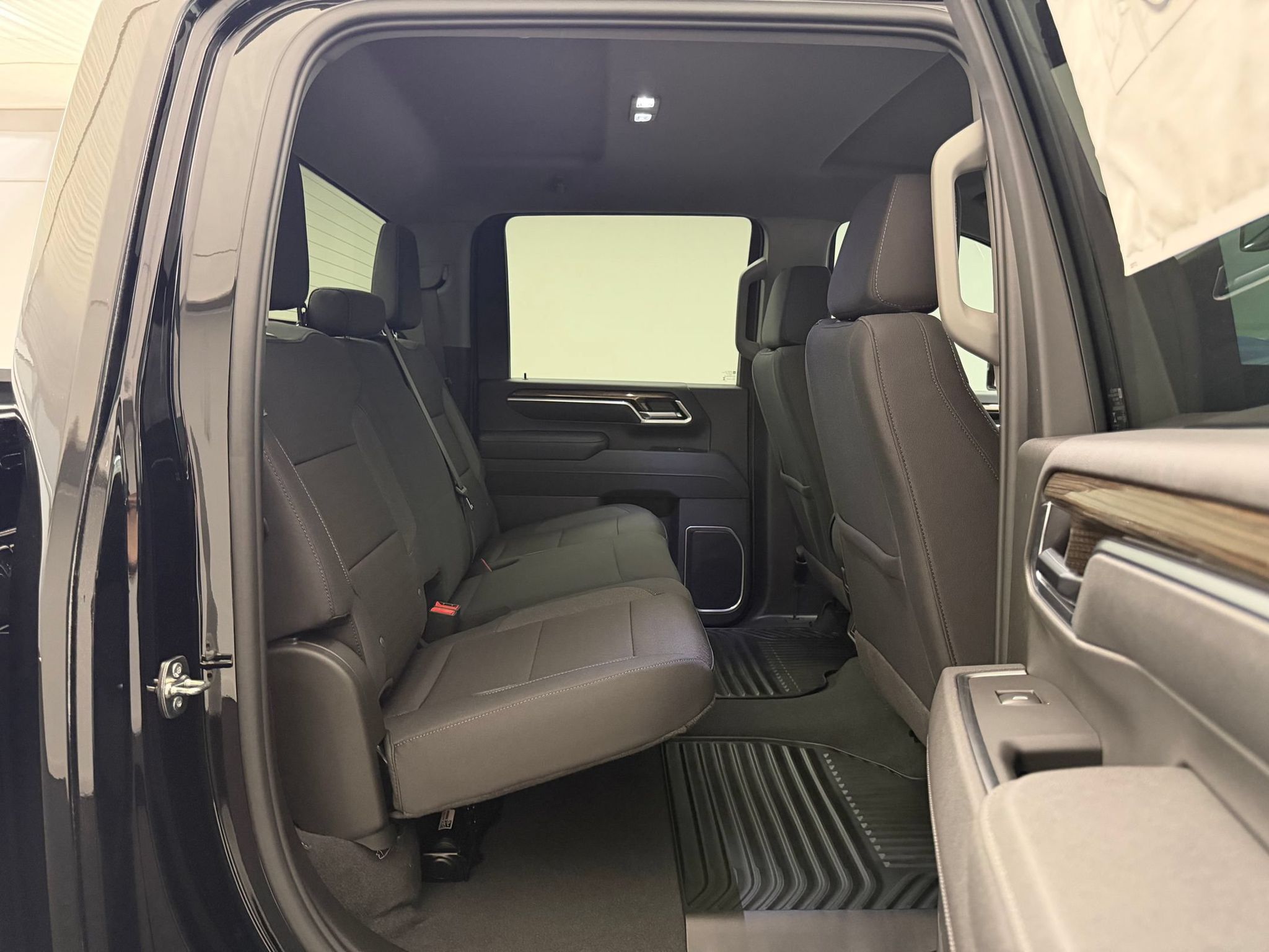 2026 Chevrolet Silverado 3500 HD LT - Photo 27