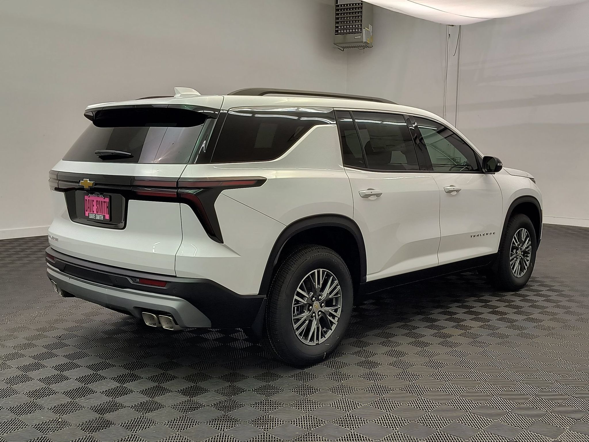 2027 Chevrolet Traverse LT - Photo 9
