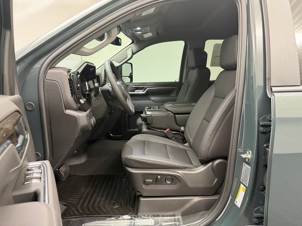 New 2026 Chevrolet Silverado 3500 HD LT DRW Truck