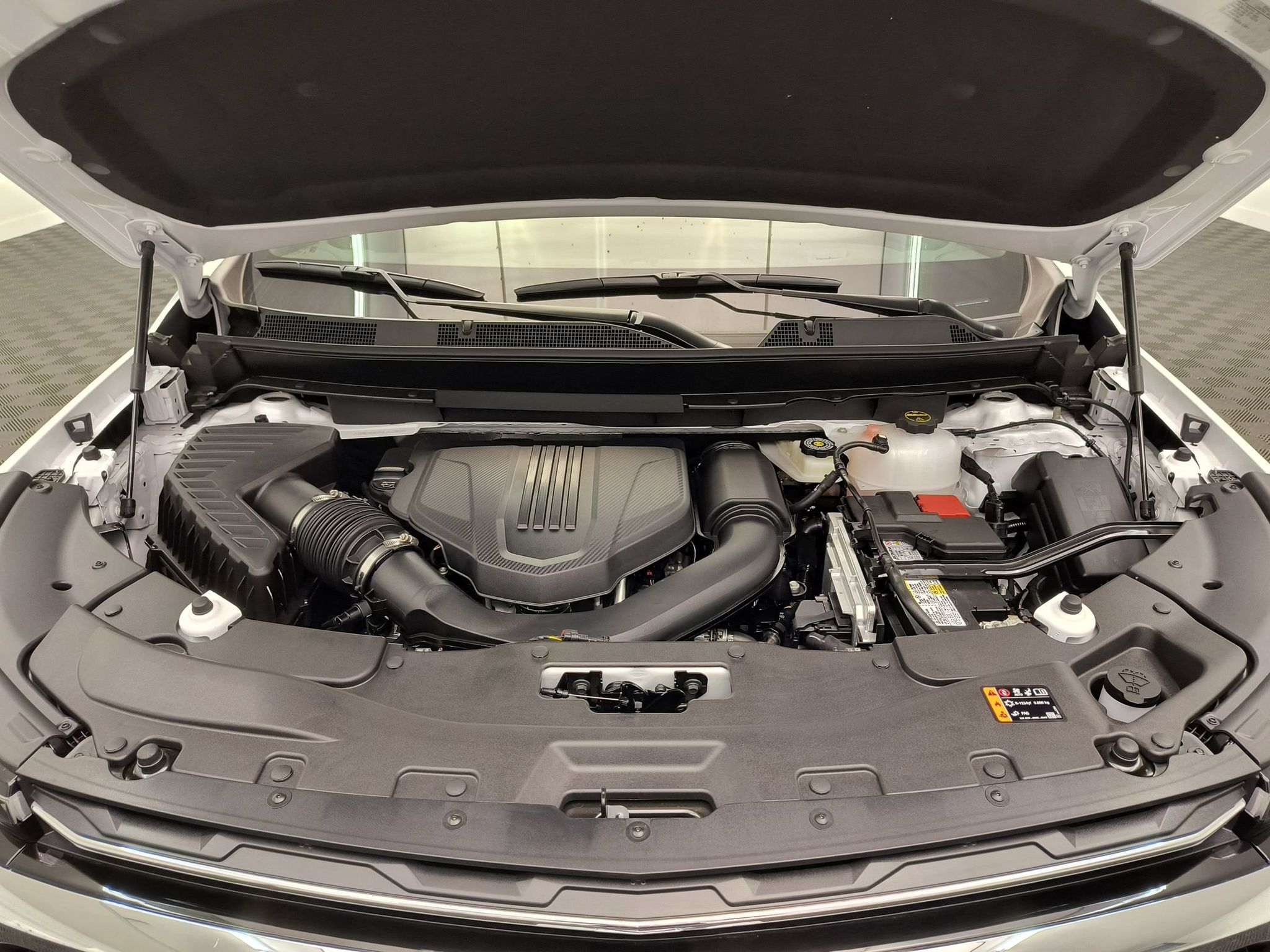 2027 Chevrolet Traverse LT - Photo 31