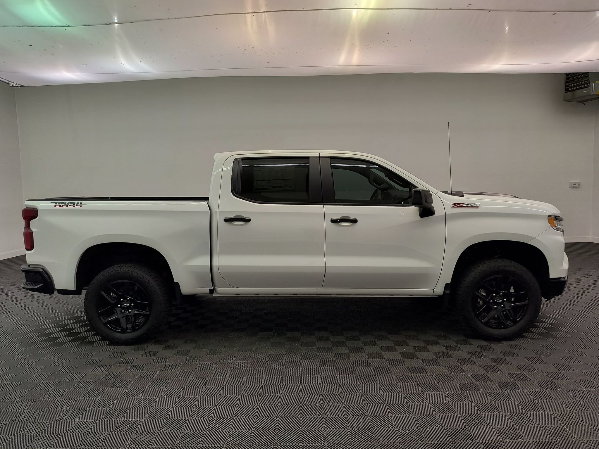 2026 Chevrolet Silverado 1500 LT Trail Boss - Photo 8