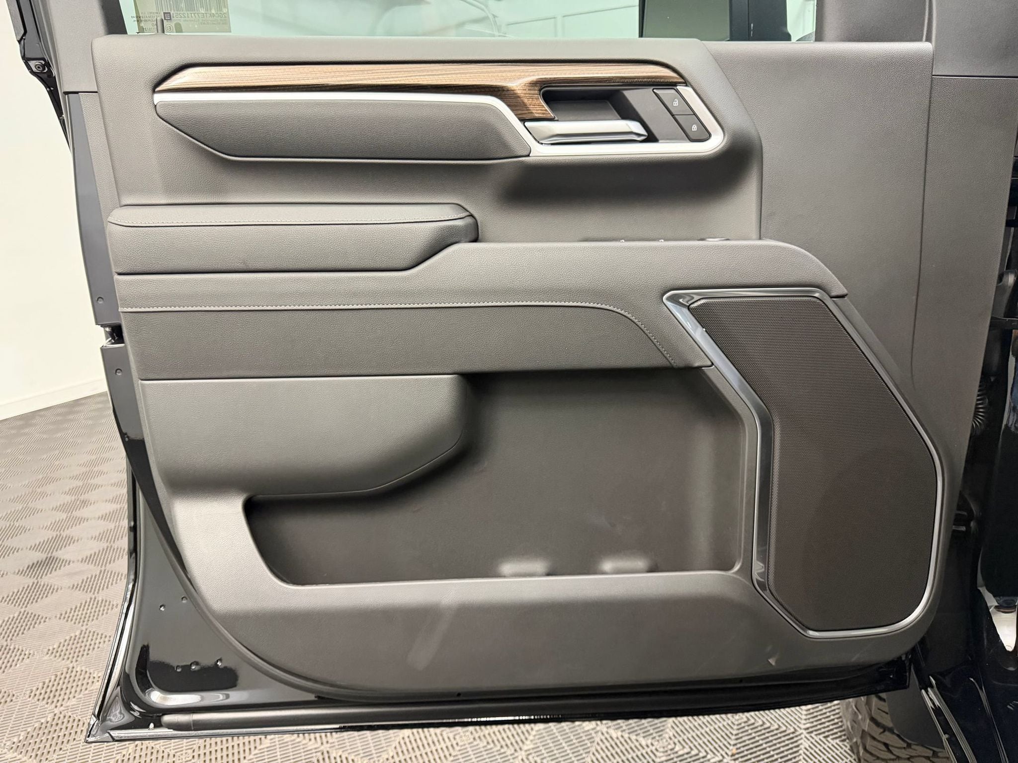 2026 Chevrolet Silverado 3500 HD LT - Photo 10