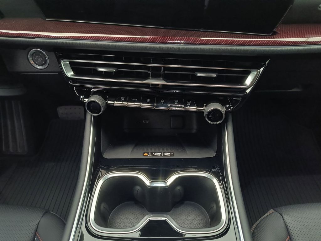 2026 Chevrolet Traverse Z71 - Photo 25