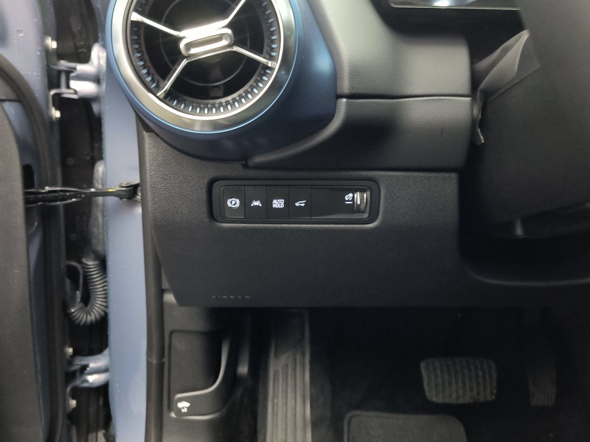 2026 Chevrolet Equinox EV 2LT - Photo 15