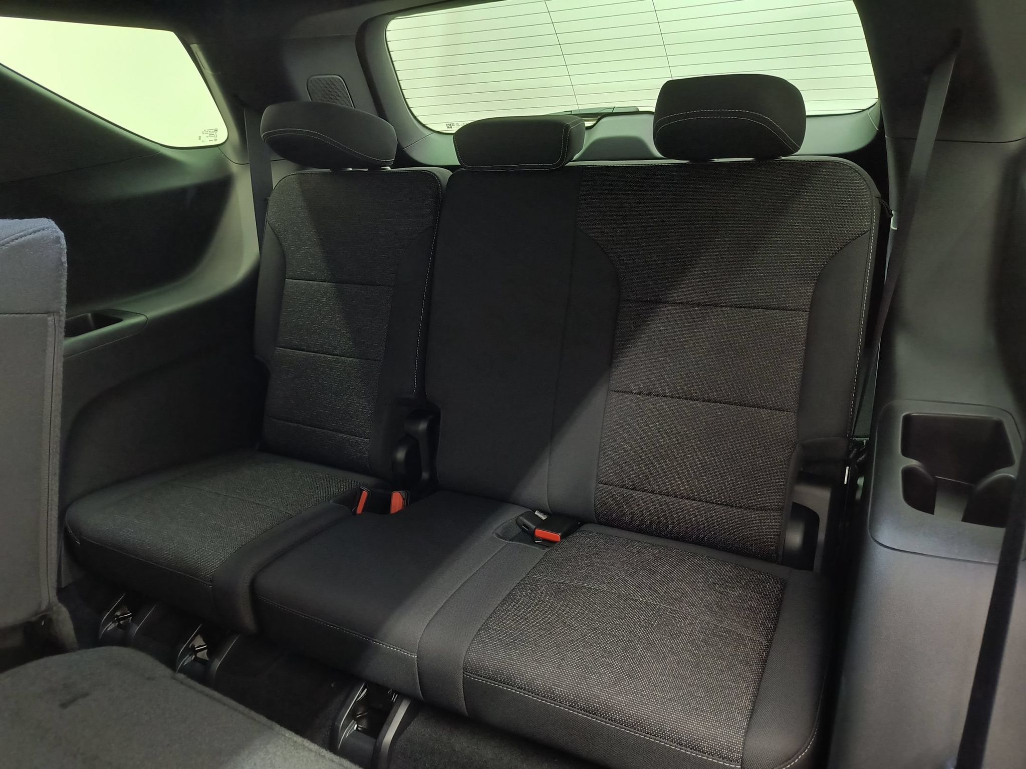 2027 Chevrolet Traverse LT - Photo 24