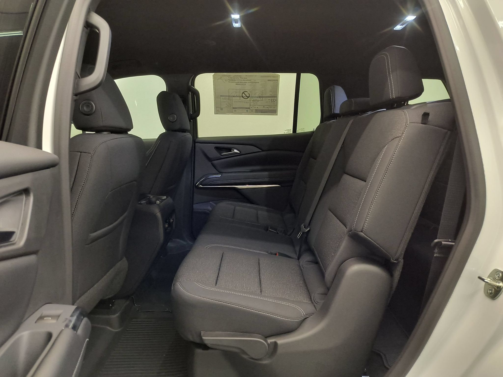 2027 Chevrolet Traverse LT - Photo 21