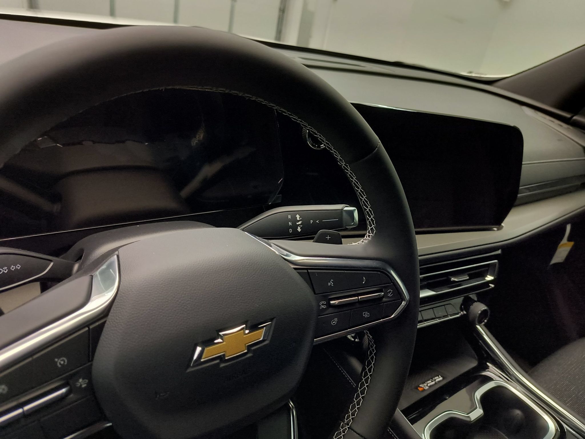 2027 Chevrolet Traverse LT - Photo 11