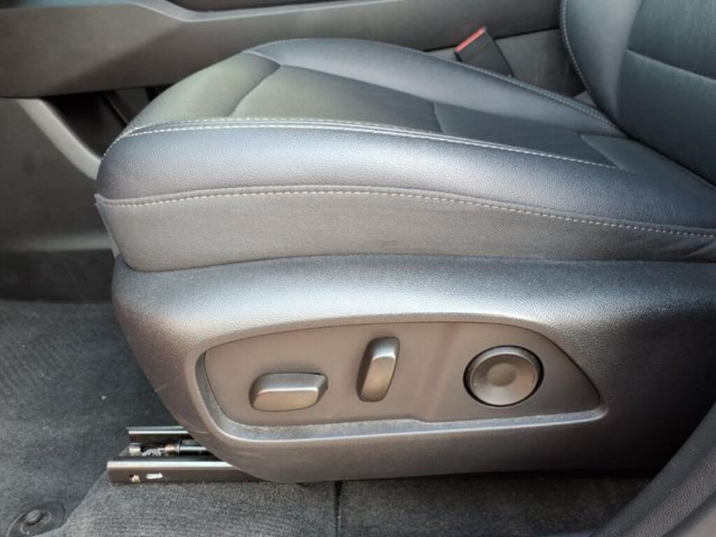 Used 2025 Chevrolet Equinox LT SUV
