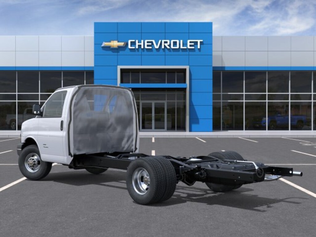 New 2026 Chevrolet Express Cutaway 3500 1WT Cutaway Van
