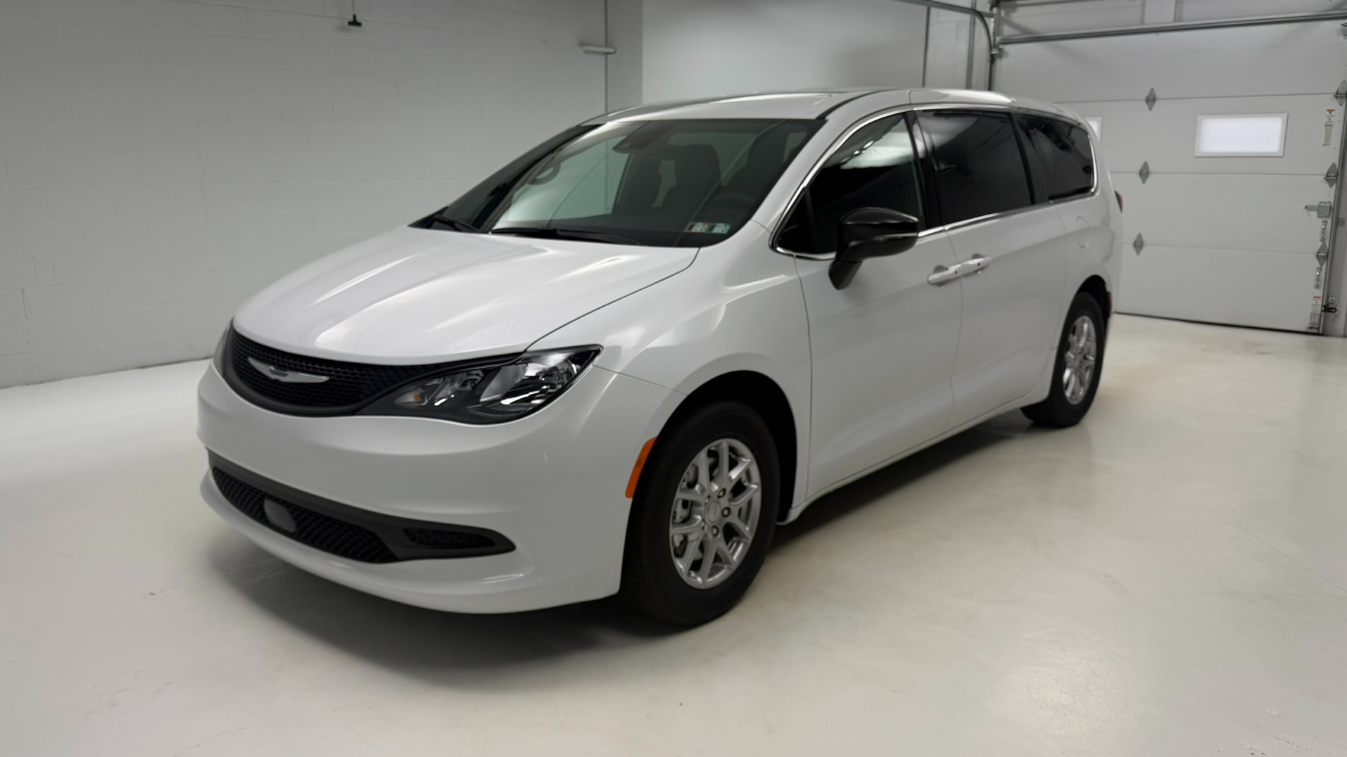 2027 Chrysler Pacifica LX Passenger Van