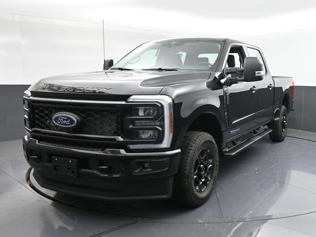 New 2026 Ford F-250 XL Truck Crew Cab
