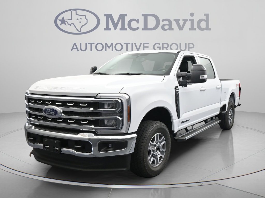 New 2026 Ford F-250 LARIAT Truck Crew Cab