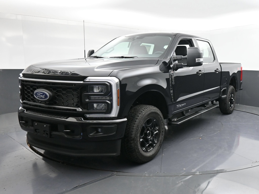 New 2026 Ford F-250 XL Truck Crew Cab