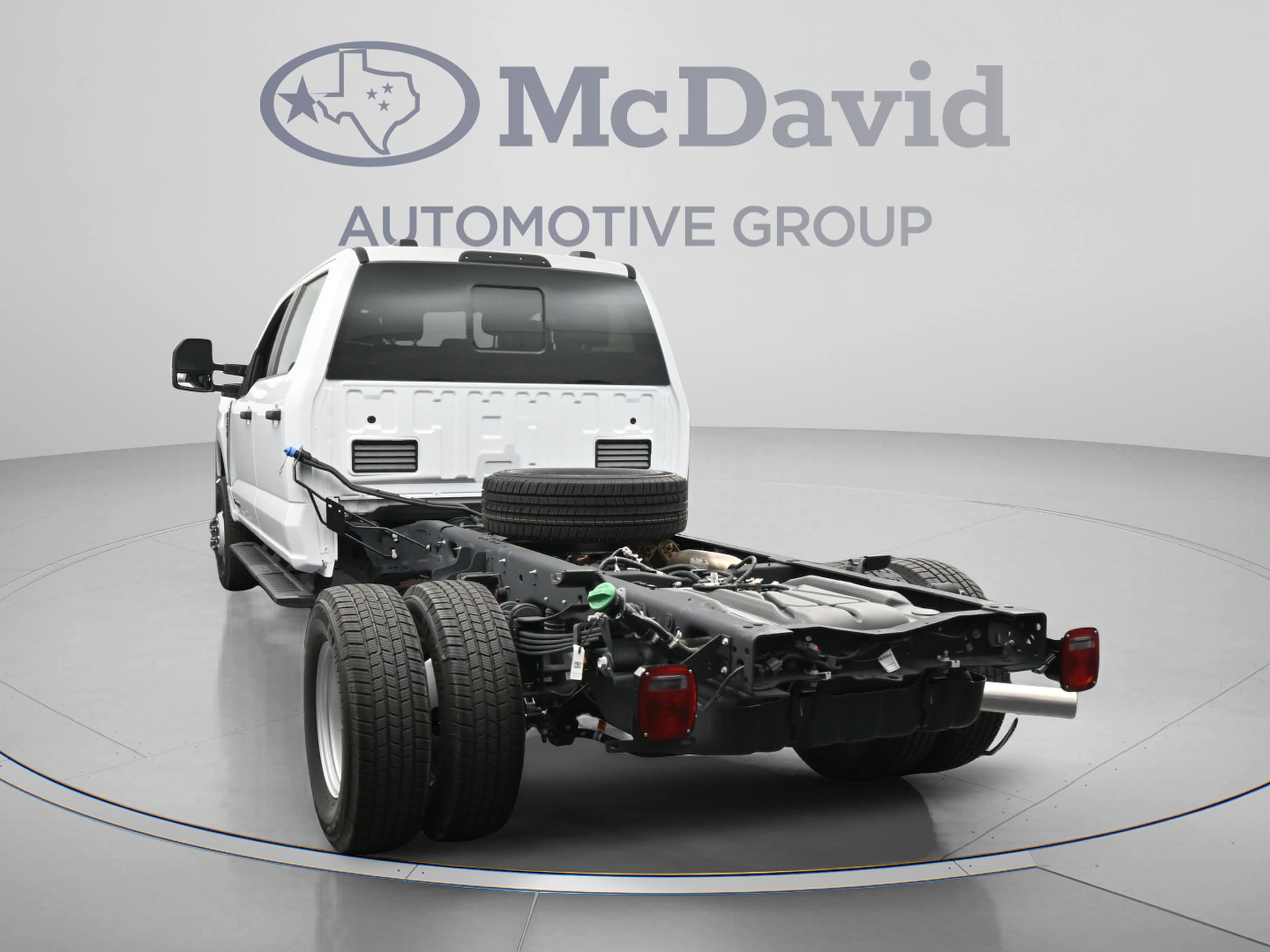 2026 Ford F-350 Super Duty Chassis Cab XL - Photo 7