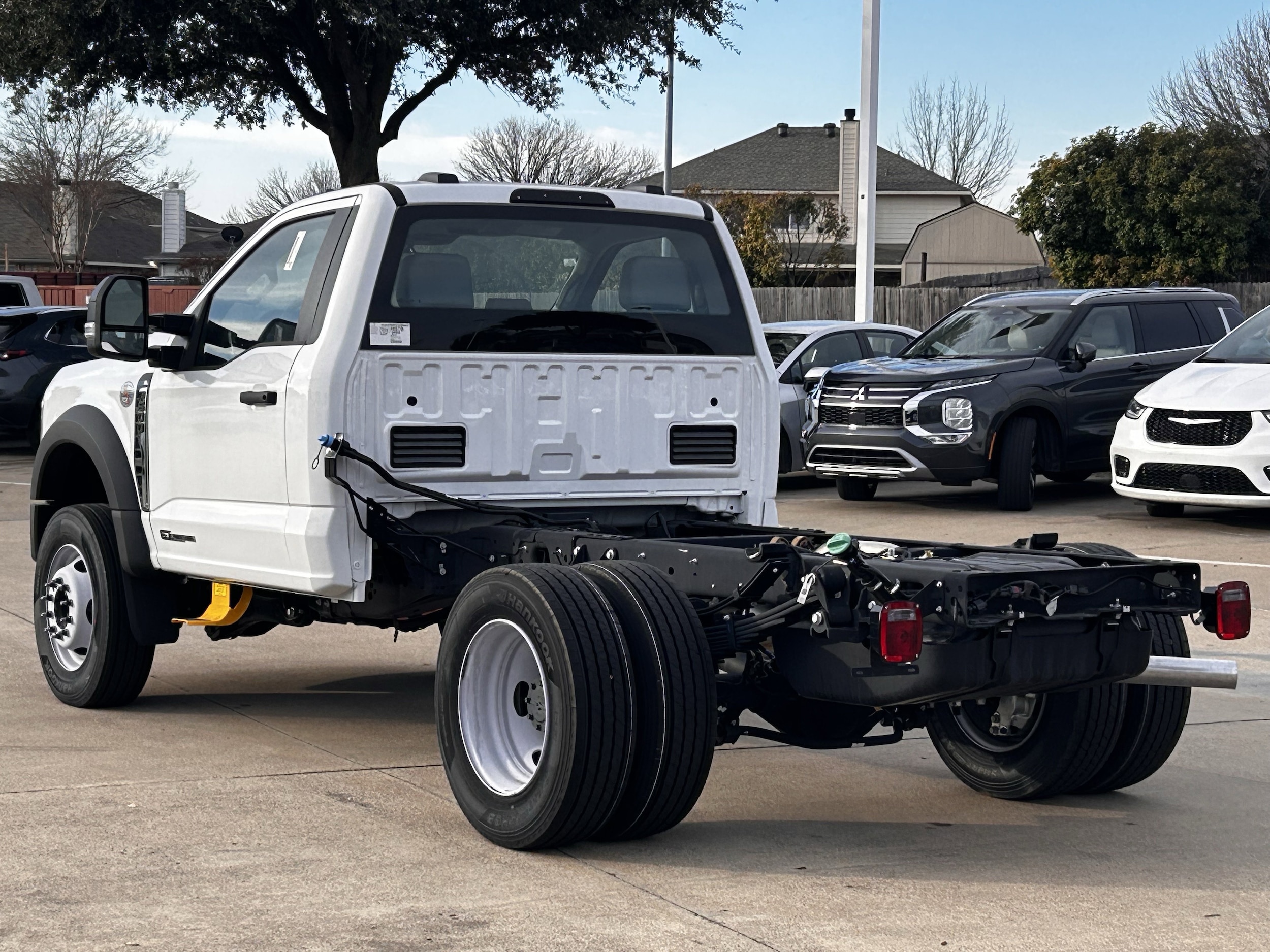 2025 Ford F-600 Super Duty Chassis Cab XL - Photo 5