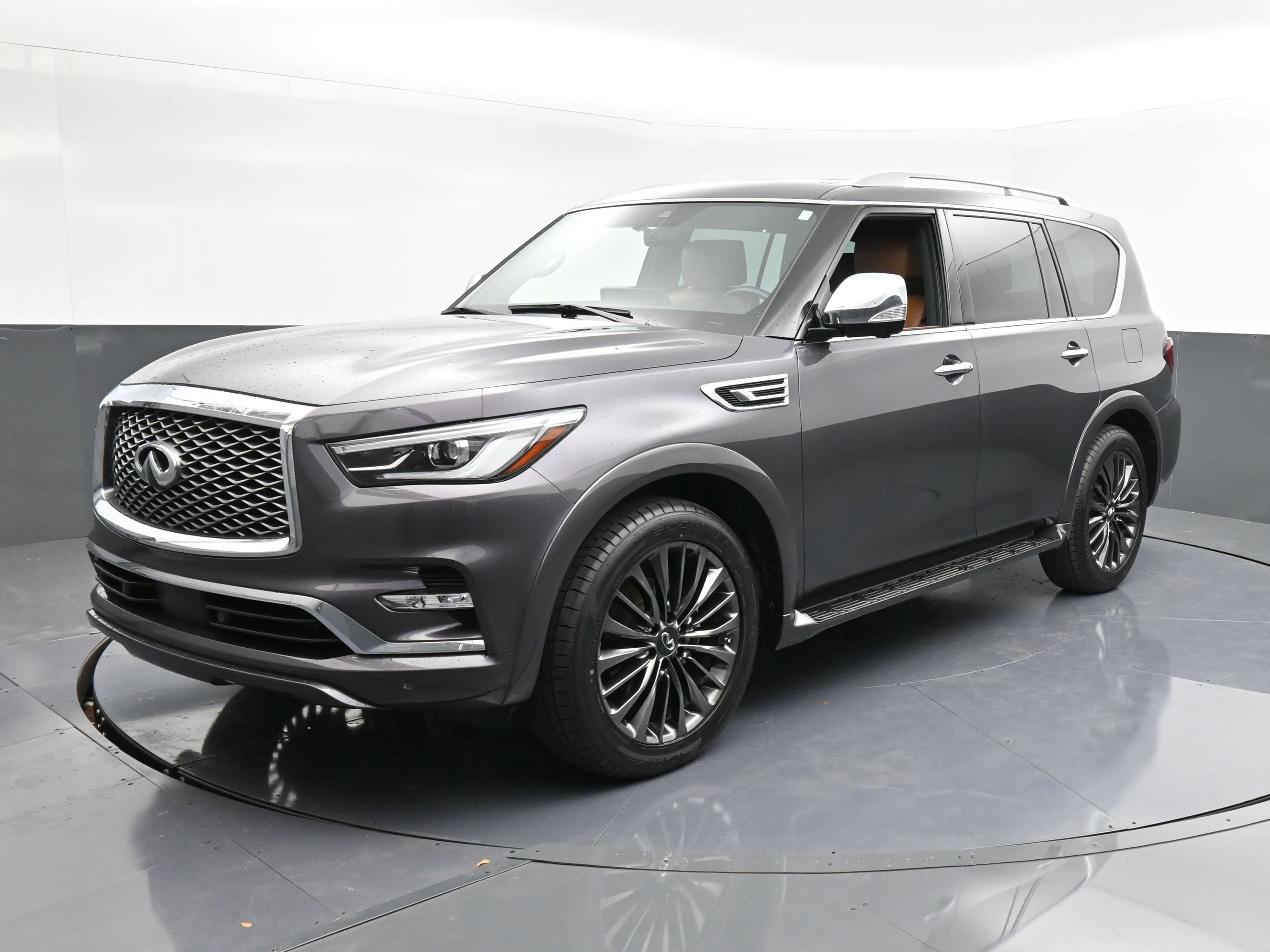  INFINITI QX80