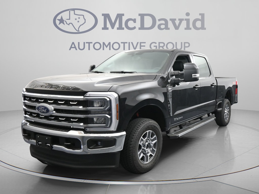 New 2026 Ford F-250 LARIAT Truck Crew Cab