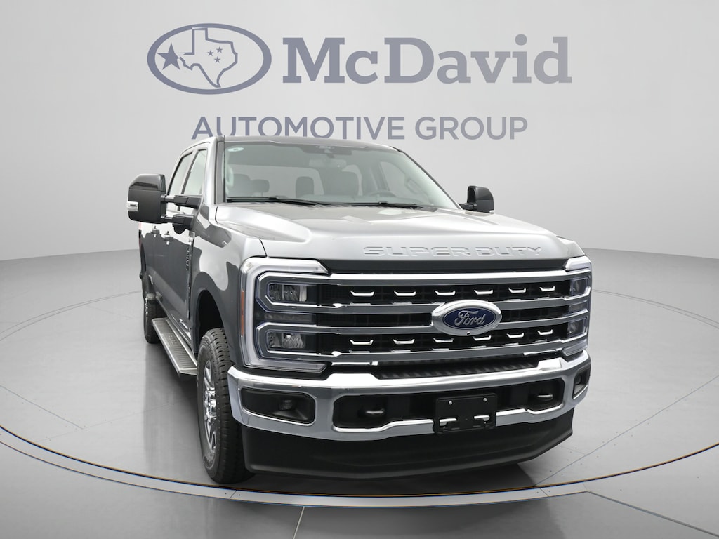 New 2026 Ford F-250 LARIAT Truck Crew Cab