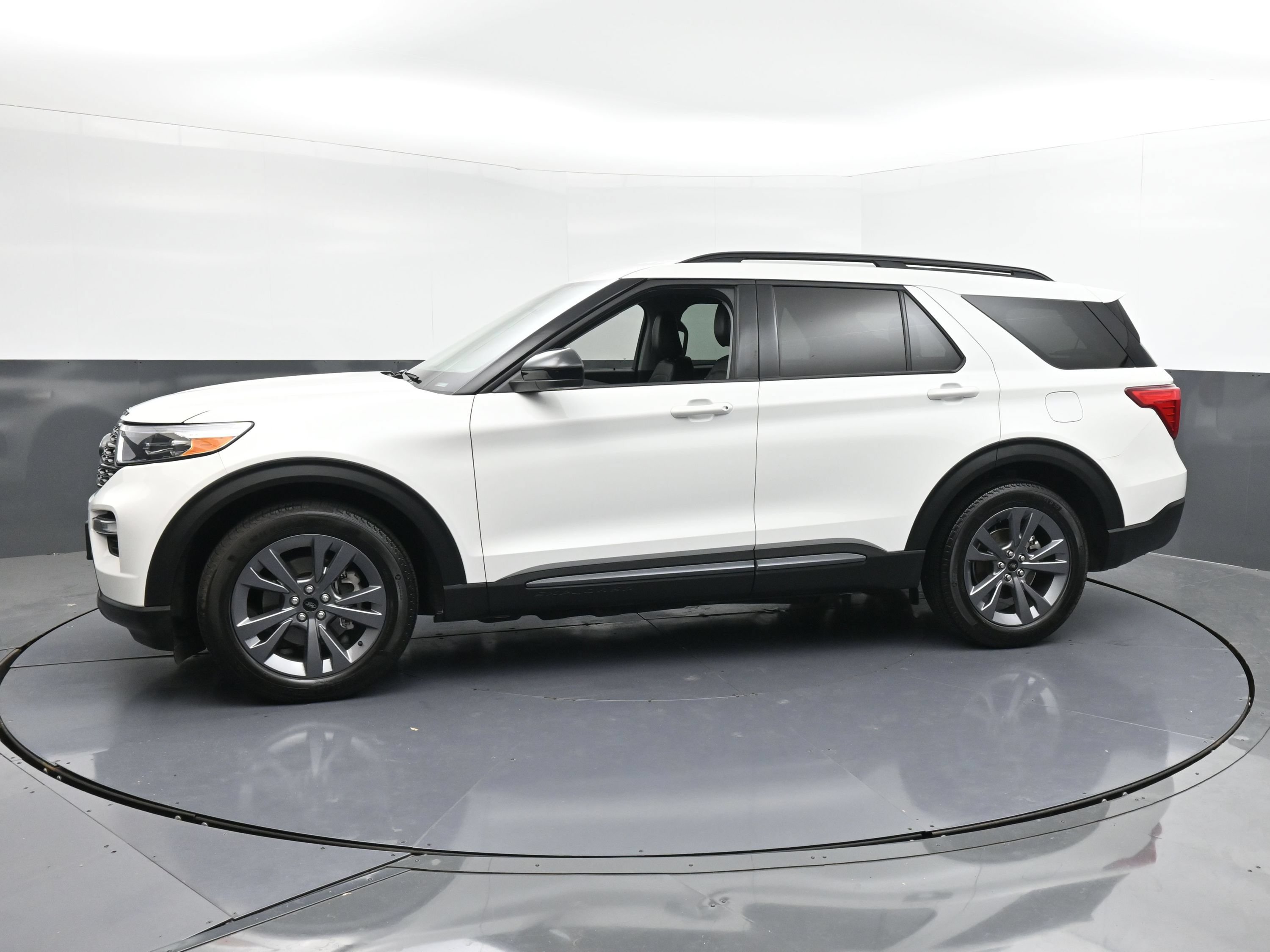 Used 2023 Ford Explorer XLT SUV