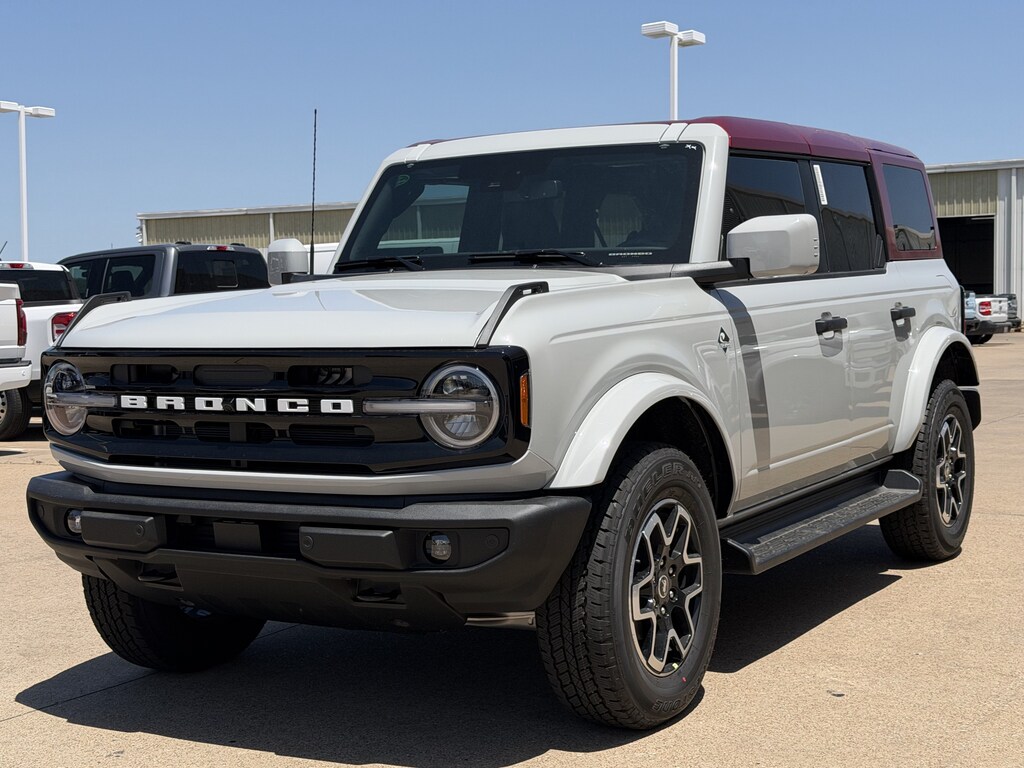New 2026 Ford Bronco Outer Banks SUV
