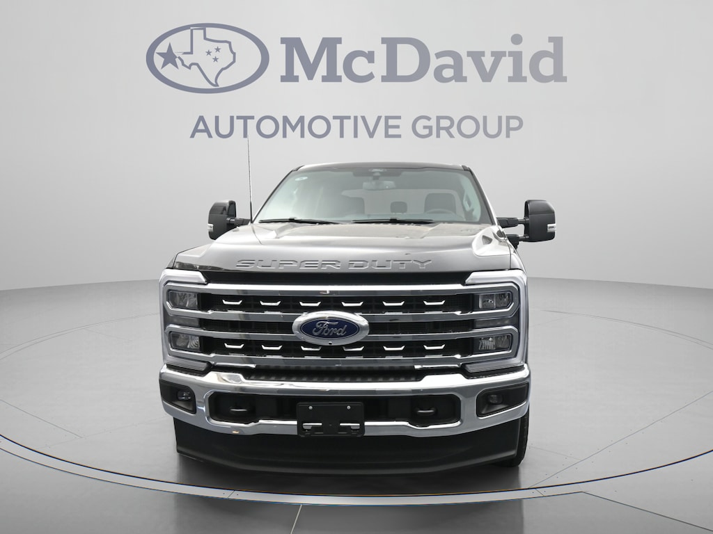 New 2026 Ford F-250 LARIAT Truck Crew Cab