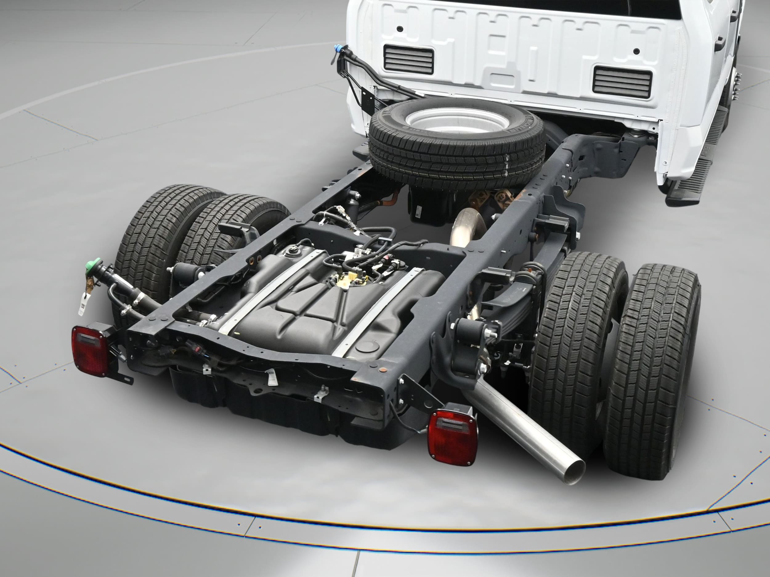 2026 Ford F-350 Super Duty Chassis Cab XL - Photo 24