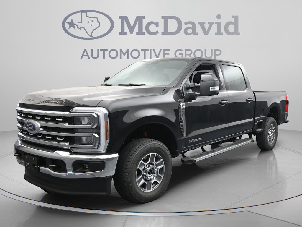 New 2026 Ford F-250 LARIAT Truck Crew Cab
