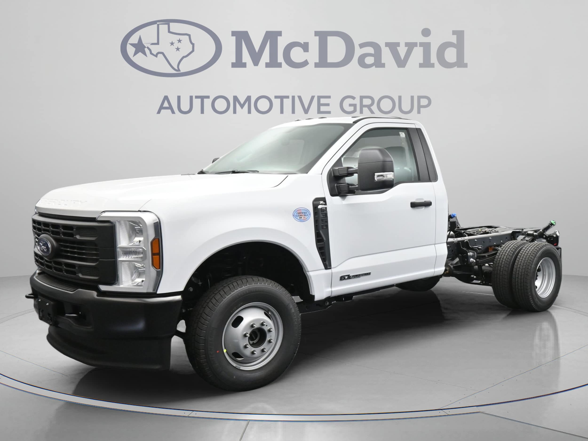 2026 Ford F-350 Chassis Truck Regular Cab 