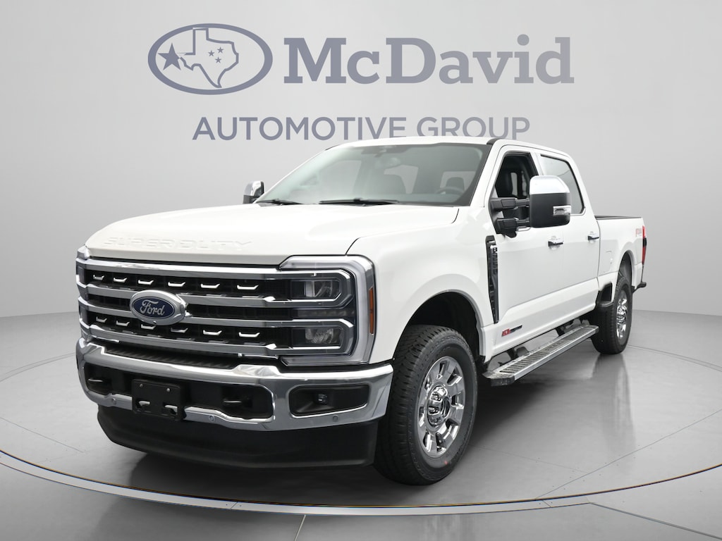 New 2026 Ford F-250 LARIAT Truck Crew Cab