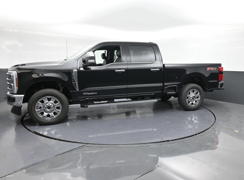 New 2026 Ford F-250 LARIAT Truck Crew Cab
