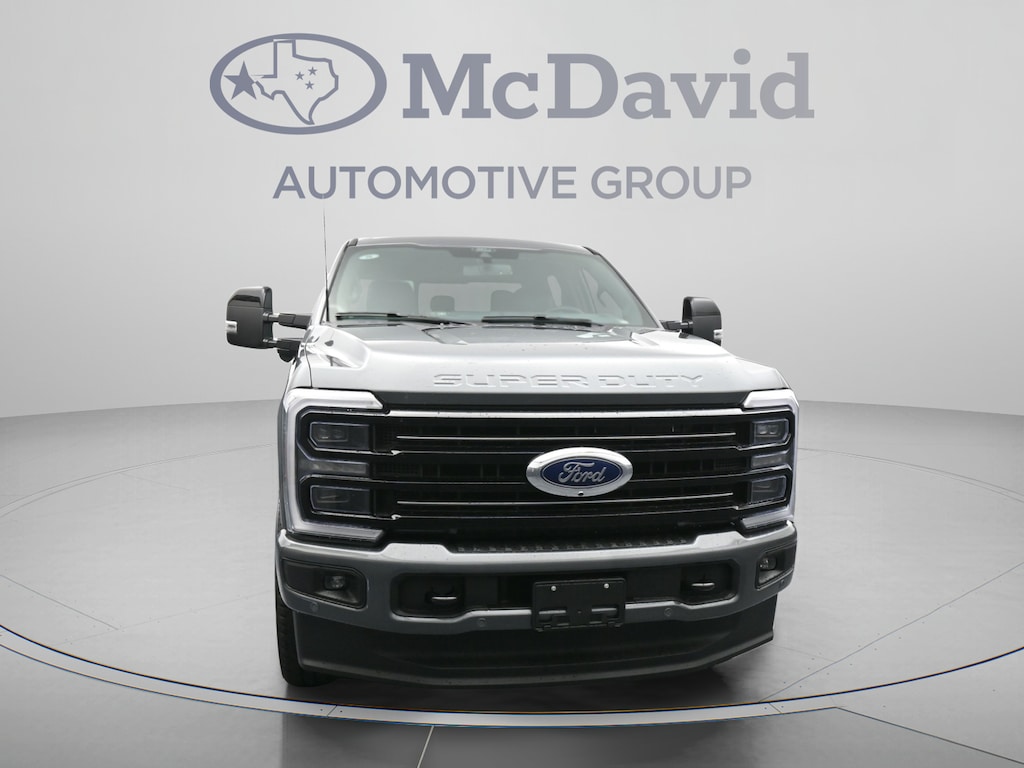 New 2026 Ford F-350 Platinum Truck Crew Cab