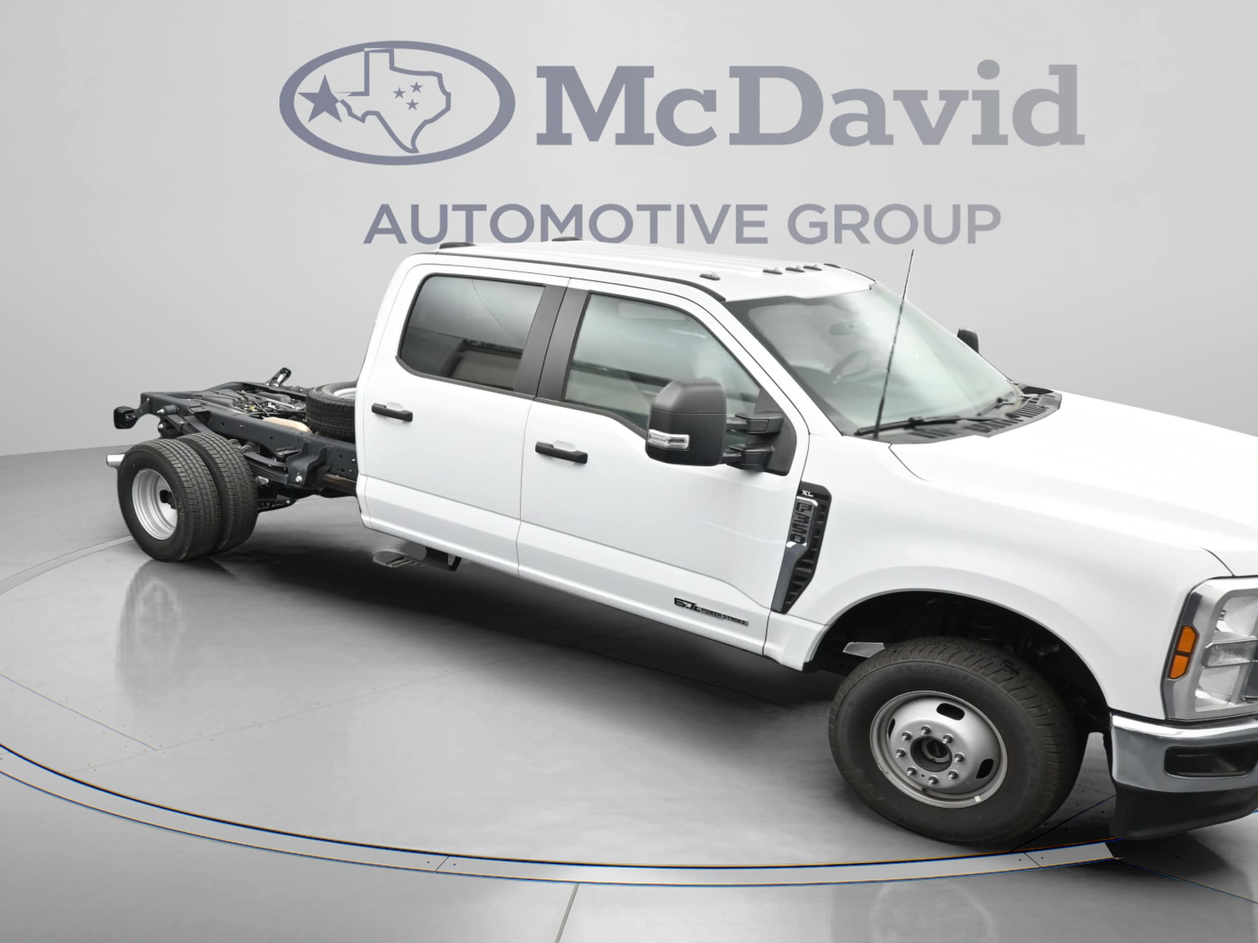 2026 Ford F-350 Super Duty Chassis Cab XL - Photo 18