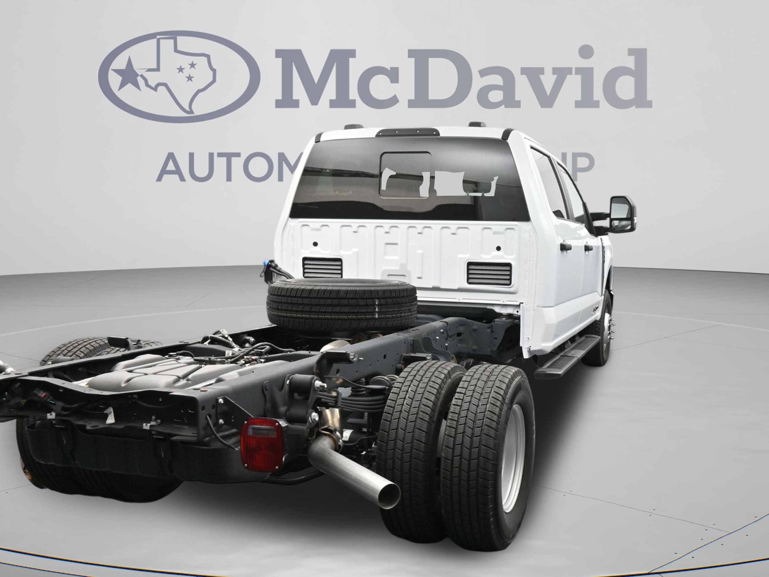 2026 Ford F-350 Super Duty Chassis Cab XL - Photo 8