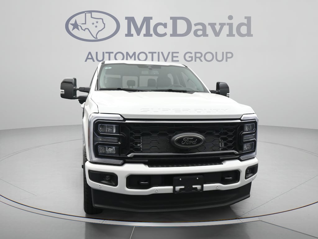 New 2026 Ford F-250 LARIAT Truck Crew Cab