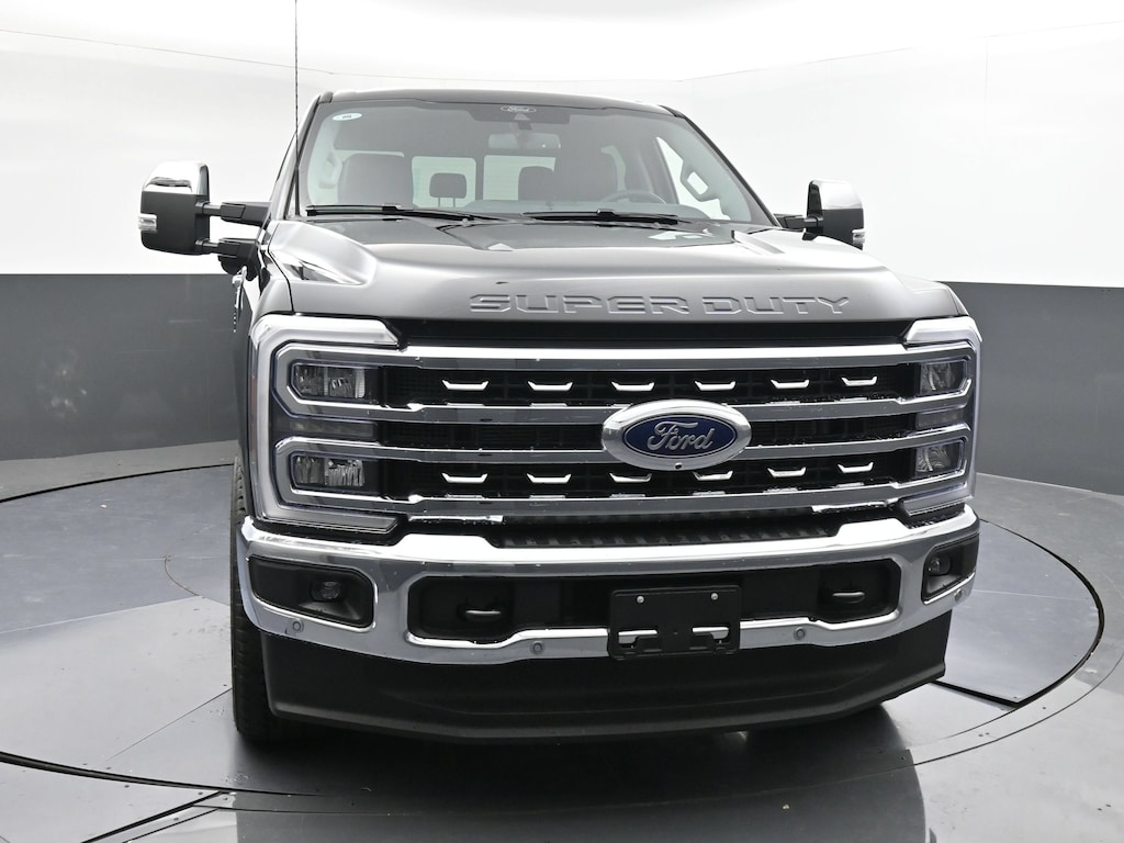 New 2026 Ford F-250 LARIAT Truck Crew Cab