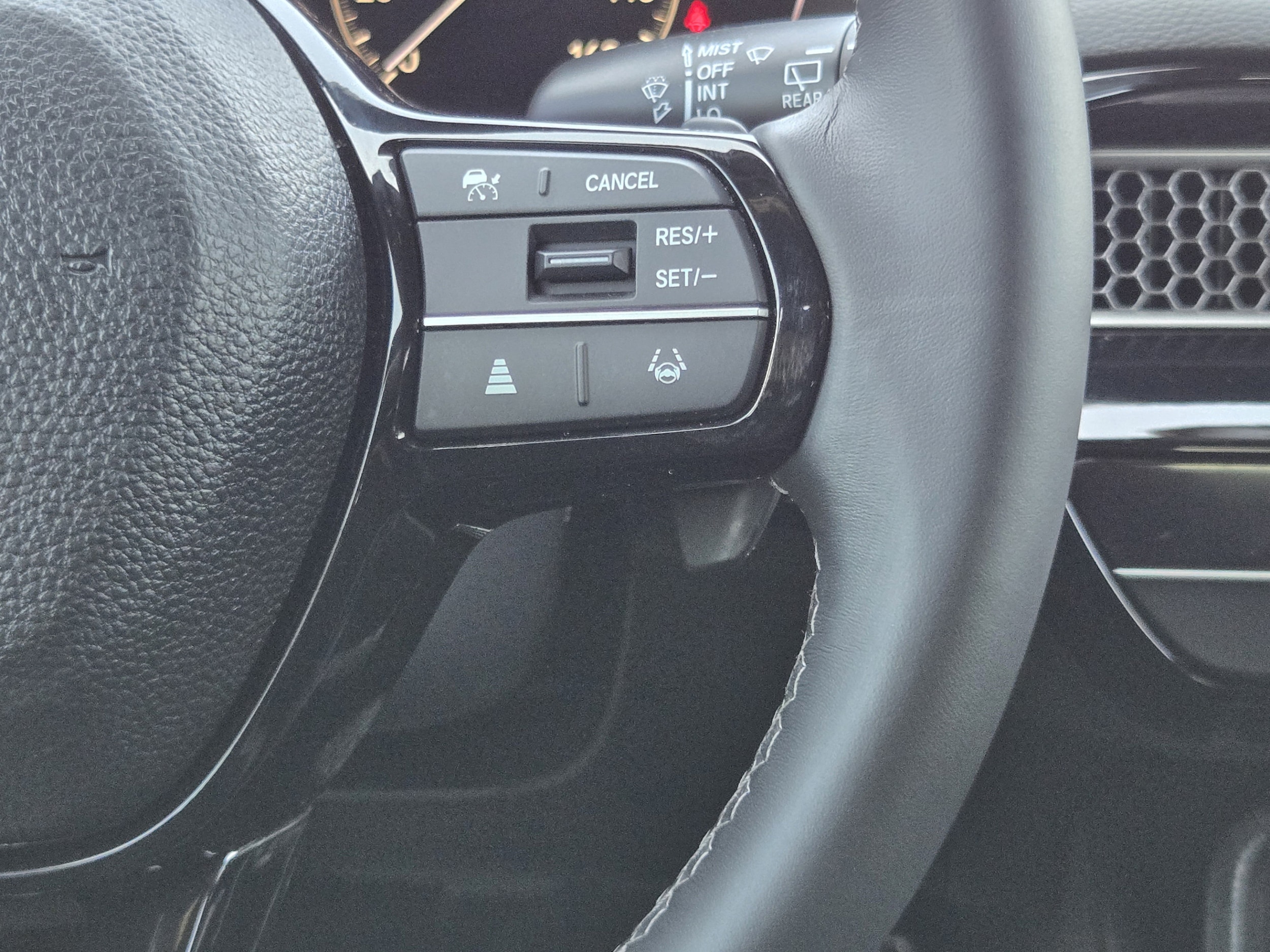 2024 Honda Civic Hatchback Sport - Photo 25
