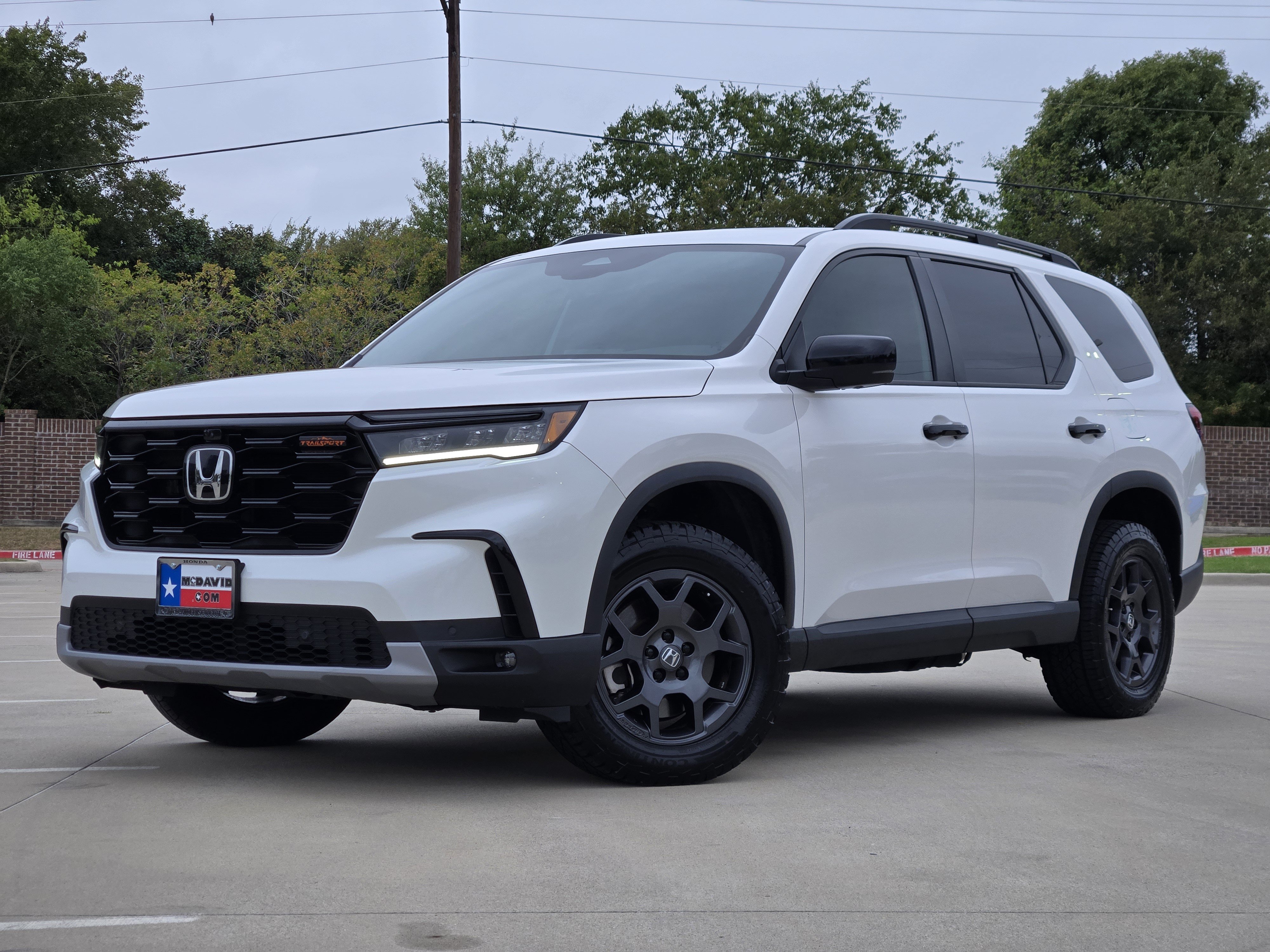 Certified 2025 Honda Pilot TrailSport SUV
