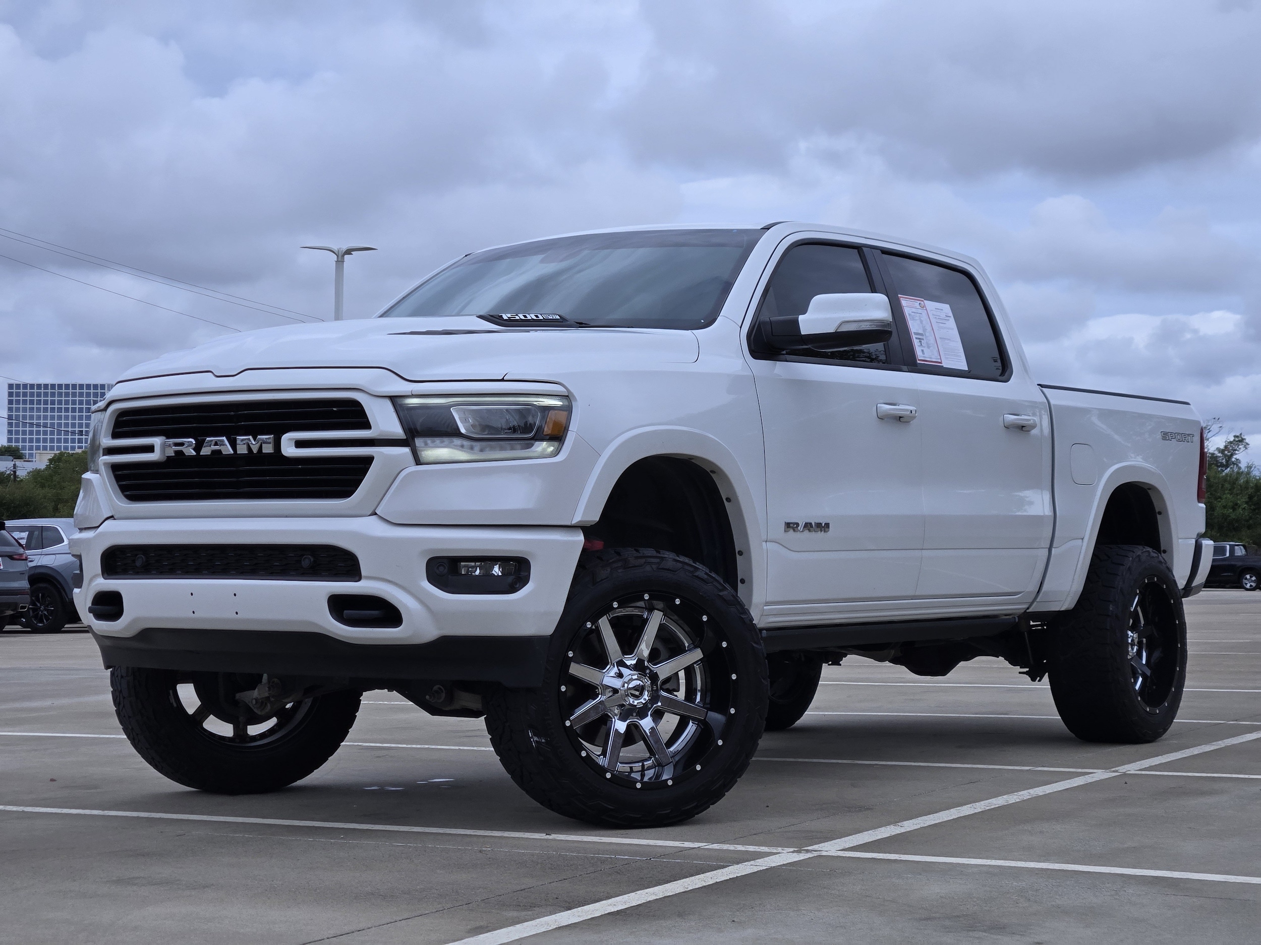2020 RAM 1500 Pickup Laramie