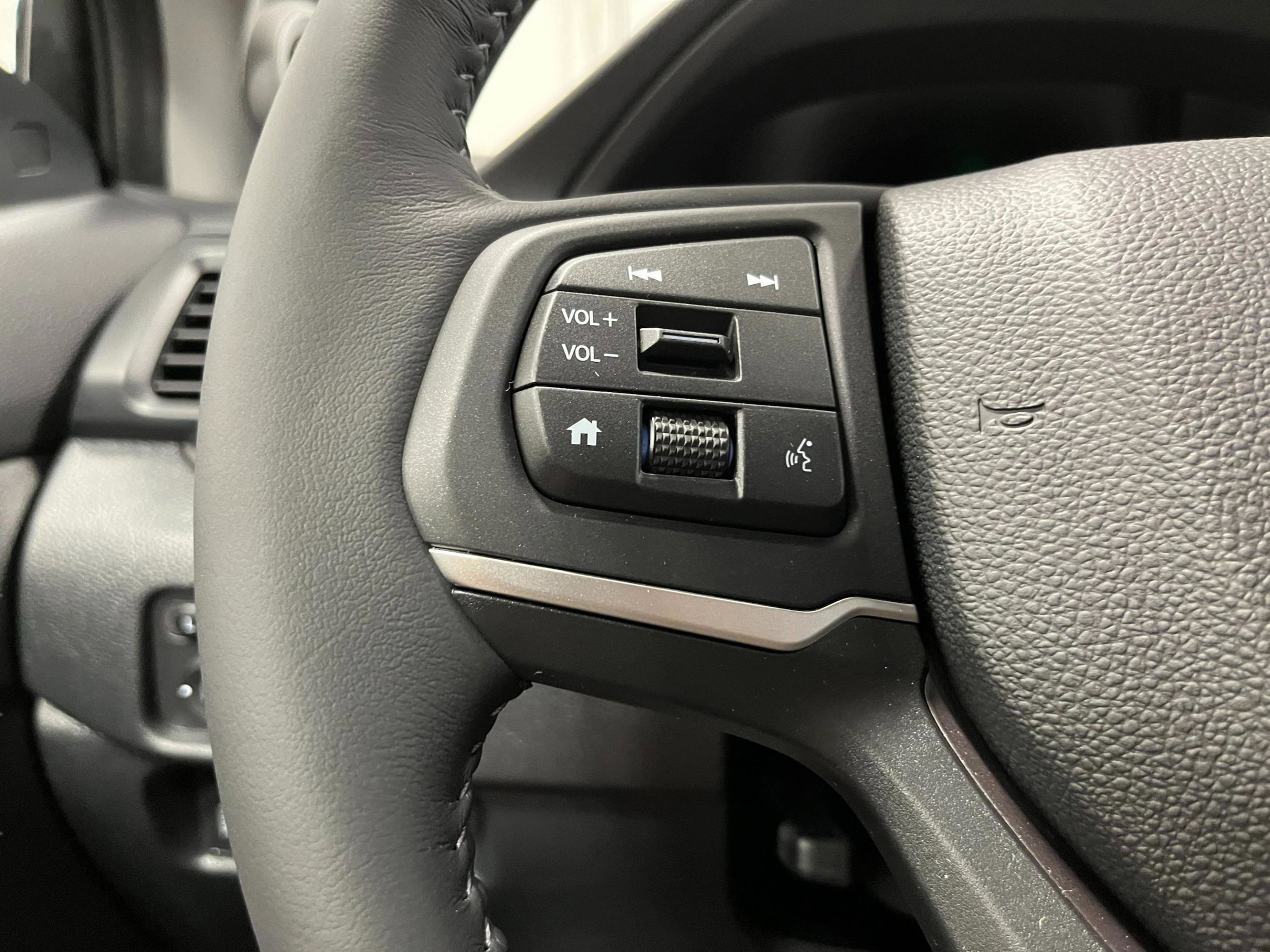 2026 Honda Ridgeline Sport - Photo 15