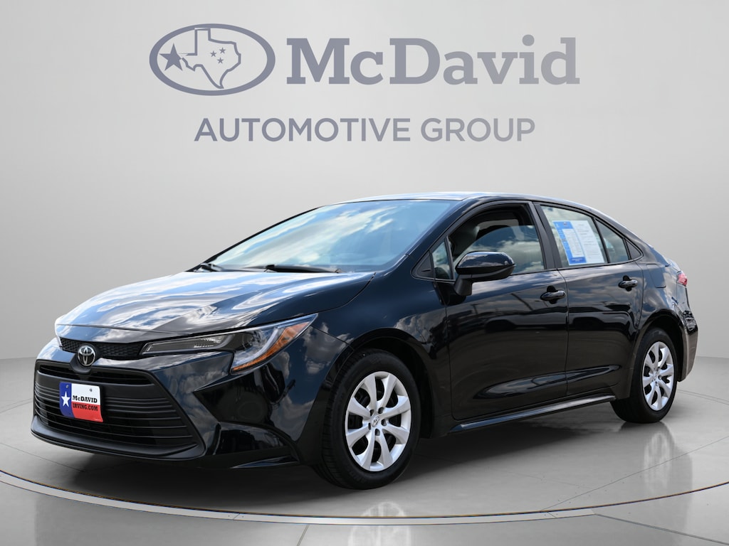 Used 2025 Toyota Corolla LE Sedan