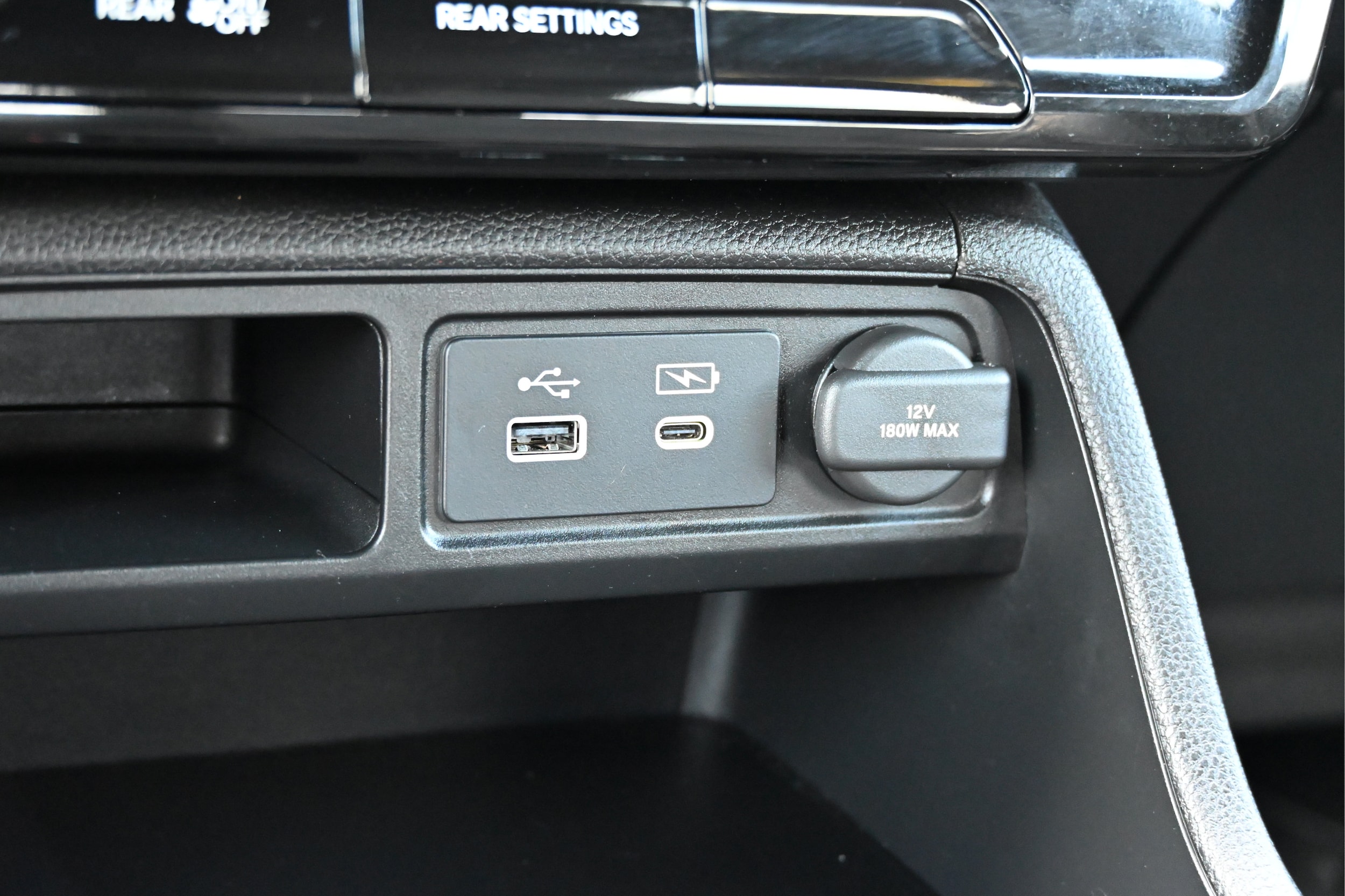 2025 Honda Pilot Sport - Photo 24