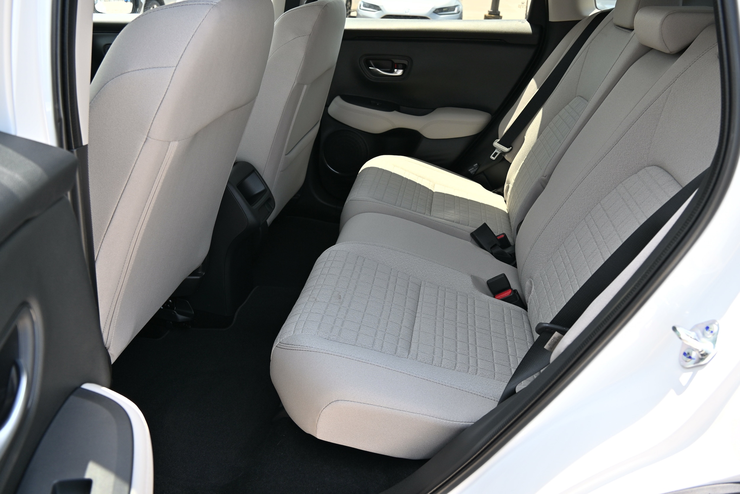2027 Honda HR-V LX - Photo 17