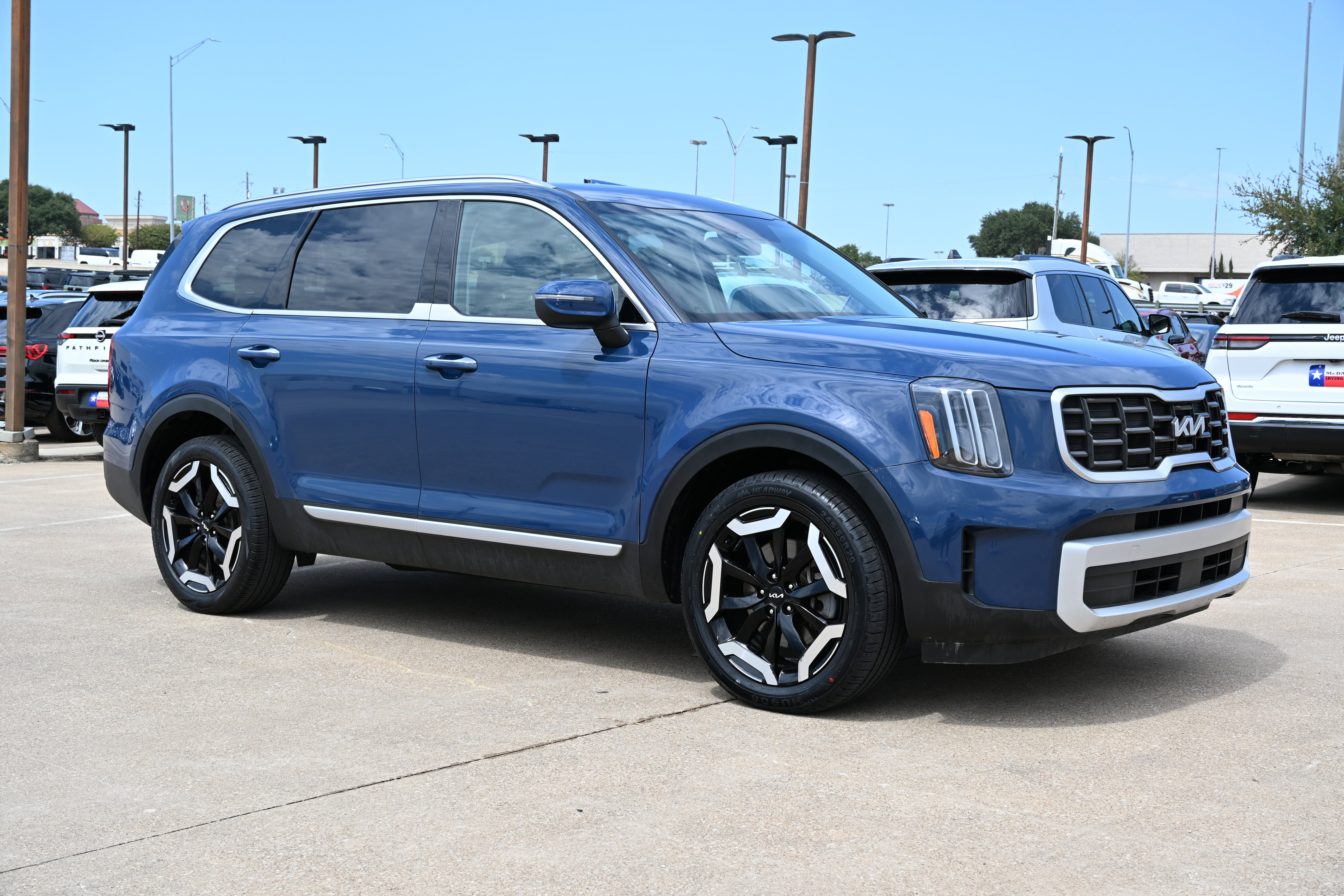 Used 2025 Kia Telluride S SUV