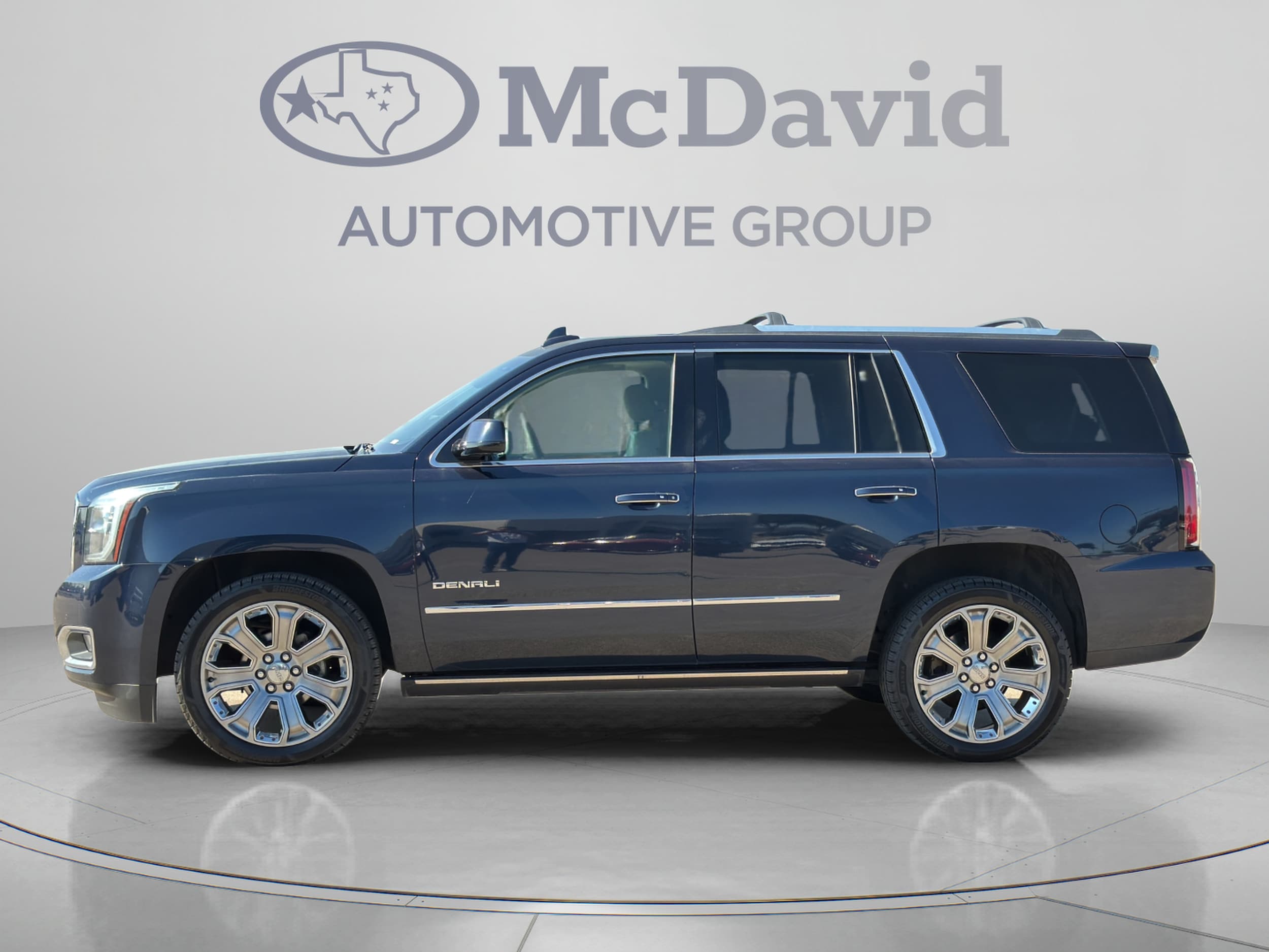 Used 2017 GMC Yukon Denali with VIN 1GKS2CKJ4HR140042 for sale in Irving, TX