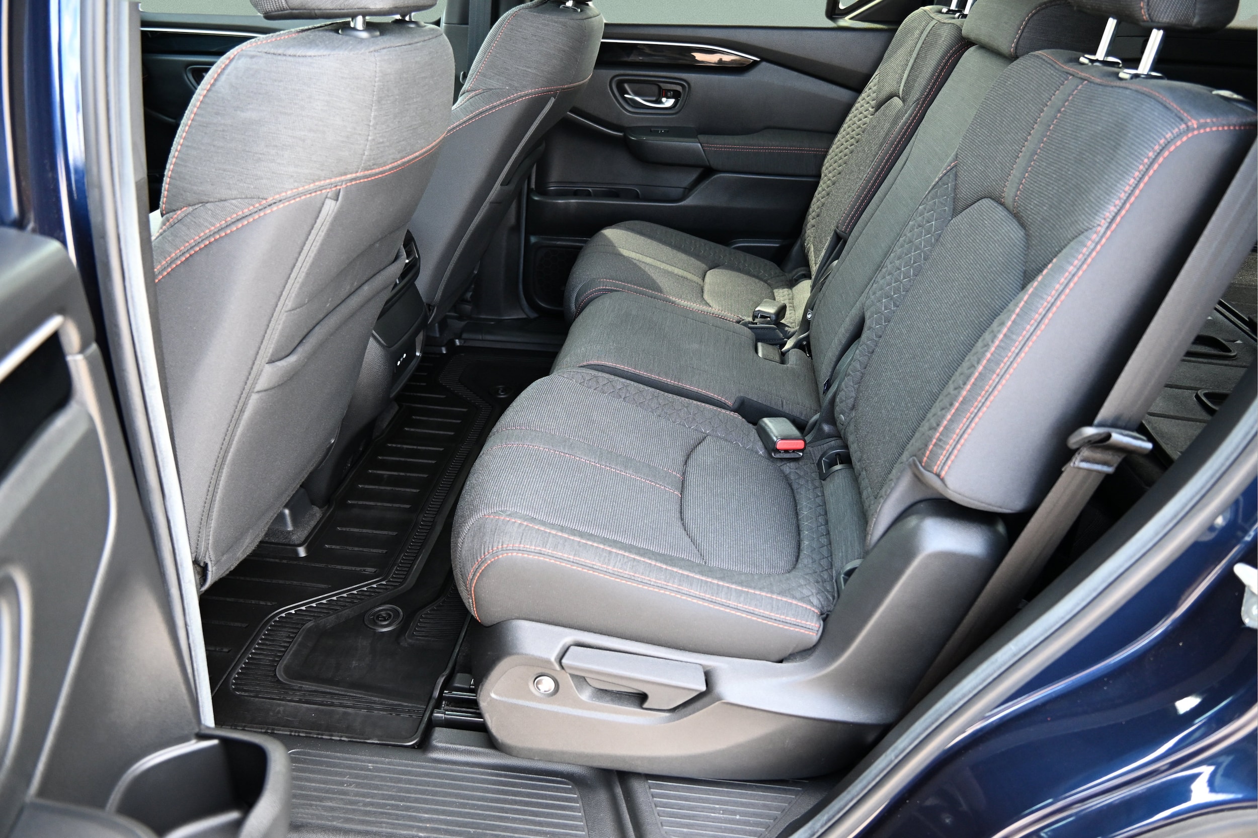 2025 Honda Pilot Sport - Photo 15