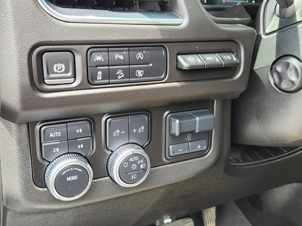 2024 GMC Yukon AT4 - Photo 22